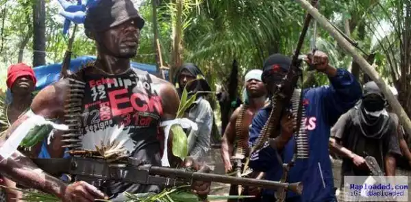 Militants Engage Soldiers And Police In Gun Duel In Ogun